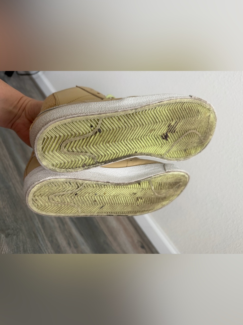 Nike Women's size 7.5 Nike Blazer Mid '77 "Sesame" sneakers - Picture 7 of 7